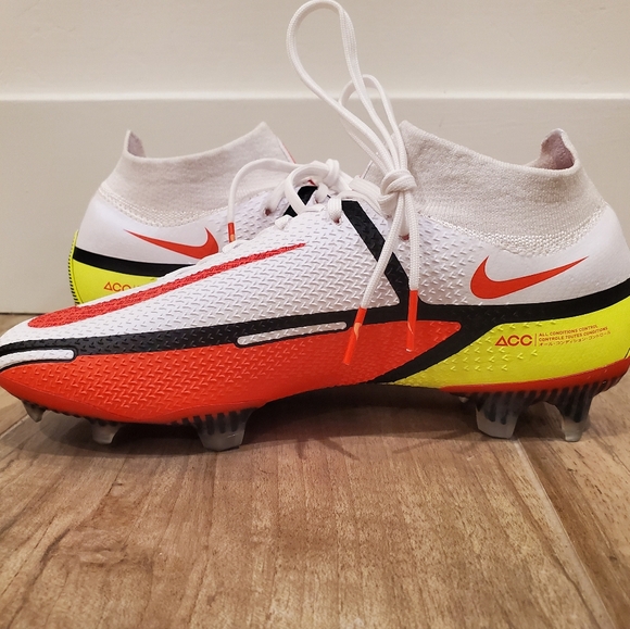 NIKE PHANTOM GT2 ELITE FG ACC SOCCER CLEATS - Picture 4 of 7